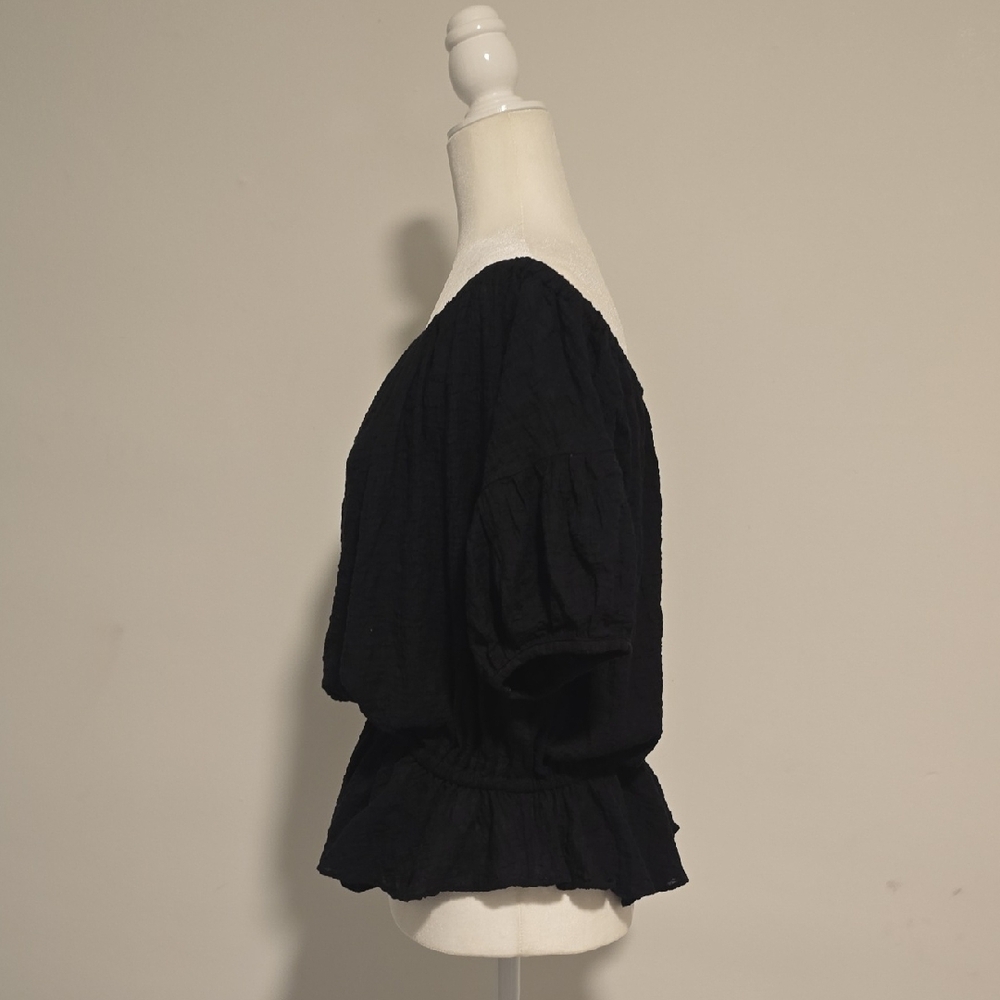 Free People Black Off-Shoulder Blouse - Picture 2 of 7